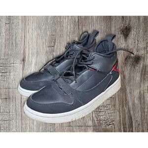 Nike Air Jordan Fadeaway black and red size‎ 3.5 youth